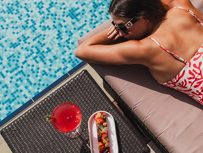DIP, DINE & UNWIND